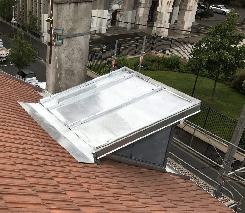 Rénovation d'une toiture en zinc
